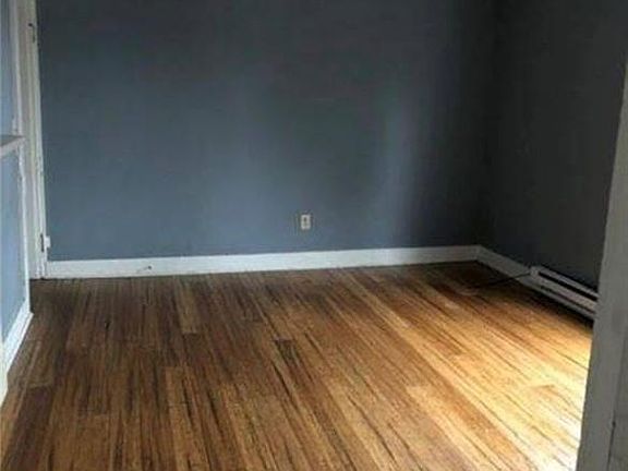 4th image of 417 W 2nd St