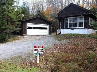 136 Nat Foster Trl, Old Forge, NY 13420