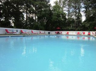 118 Lofton Dr APT J, Fayetteville, NC 28311