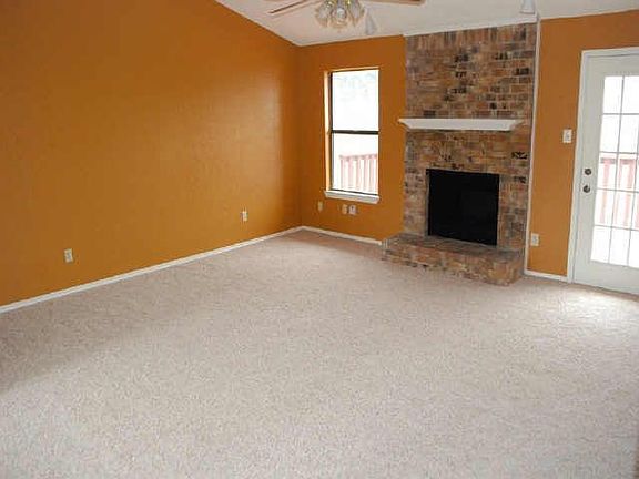 2nd image of 7853 Mahonia Dr