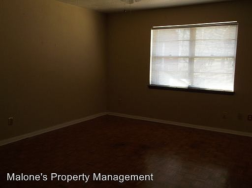 2nd image of 3713 Vickie Dr
