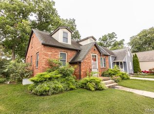 618 E Main St, Mascoutah, IL 62258