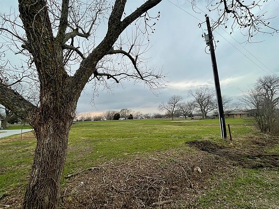 4th image of 5283 Old Town Rd