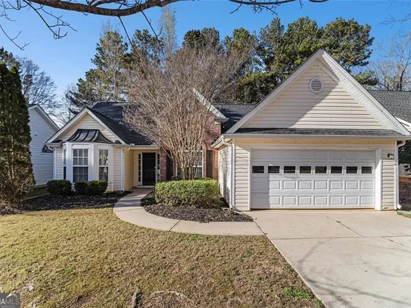 120 Lake Cove Approach, Newnan, GA 30265