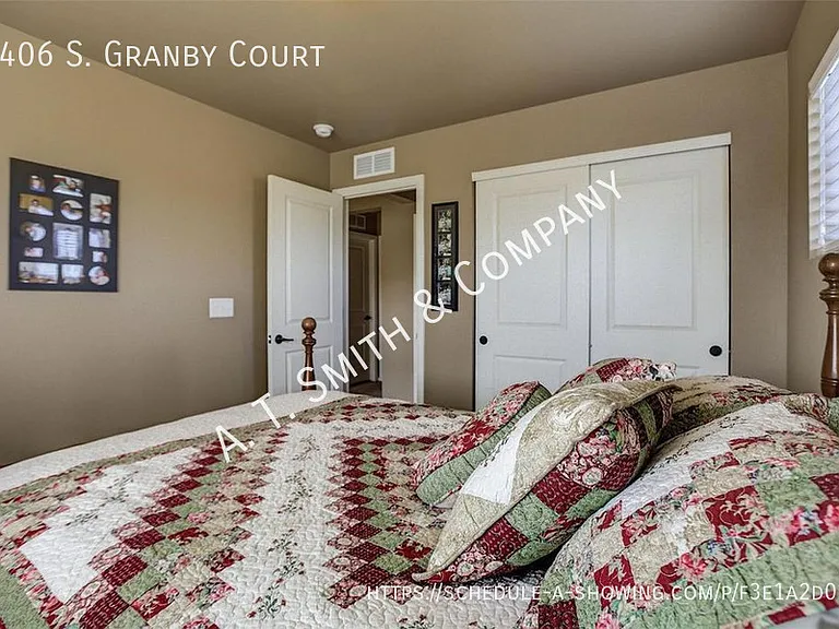 5406 S Granby Ct — Photo 15