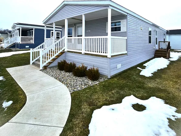 1157 Wood Ridge Dr #79, Martin, MI 49070