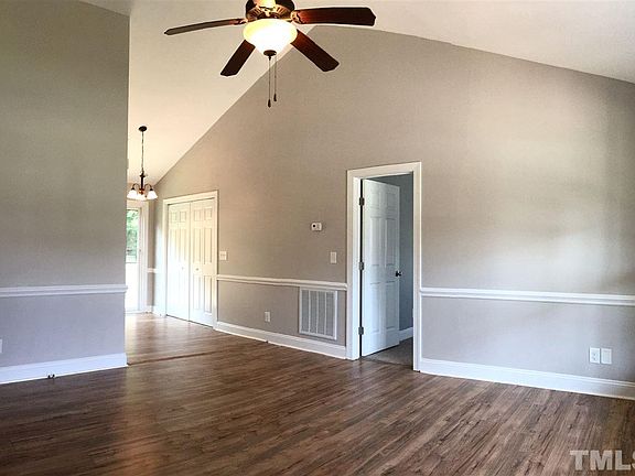 5th image of 312 Mallard Creek Dr