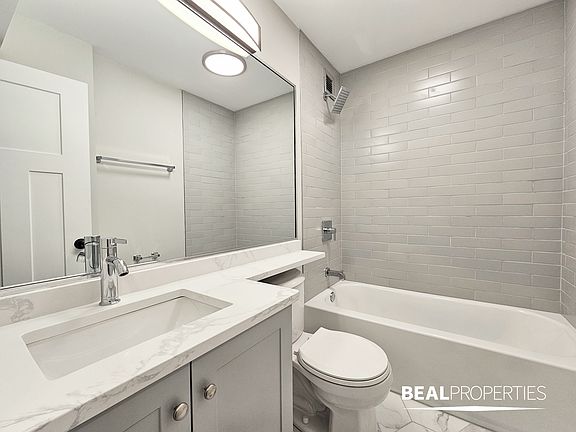5th image of 1220 Lasalle St #C8f2ea9f4