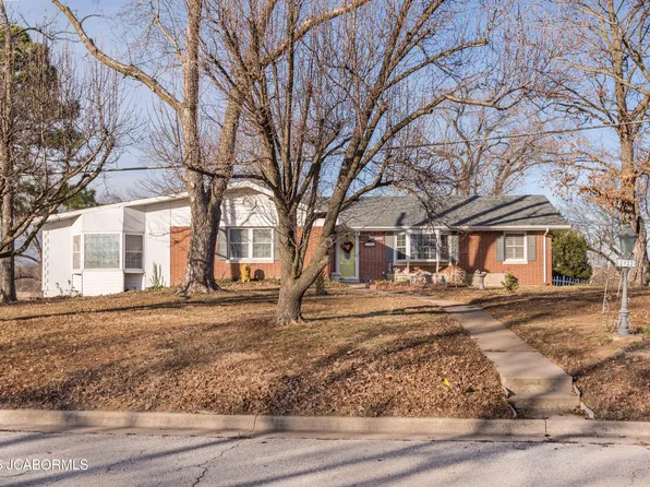 2922 S Ten Mile Dr, Jefferson City, MO 65109