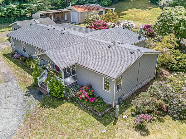 865 SE Home Port Ln, Waldport, OR 97394