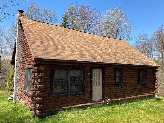 2nd image of 583 Monacacy Ln