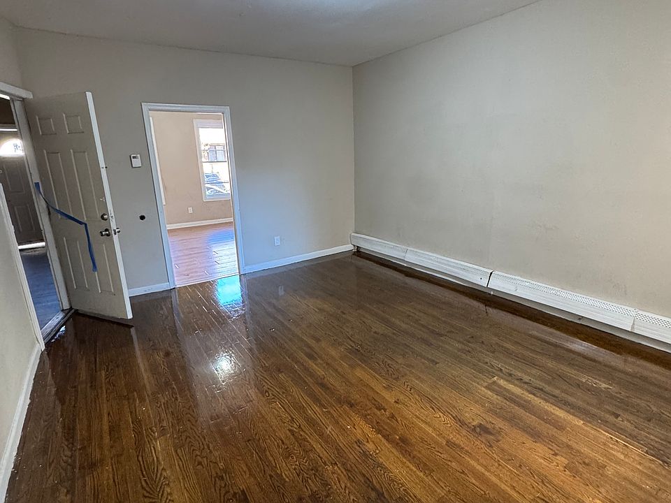1st image of 317 Elmer St