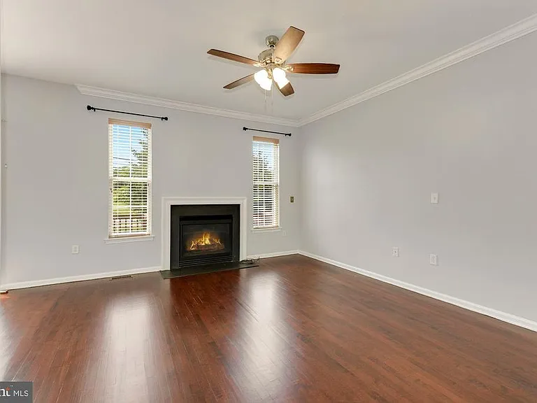345 Huntington Dr — Photo 15