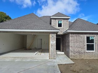 2126 Armstrong Ave, Port Neches, TX 77651