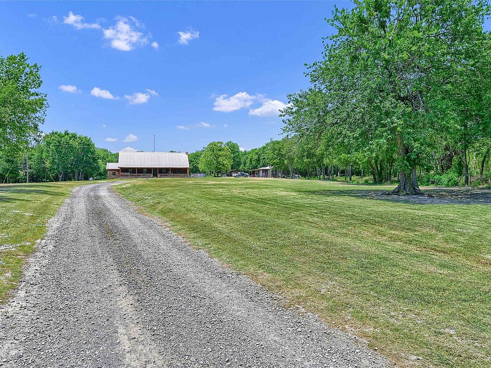 1st image of 614 County Road 4425