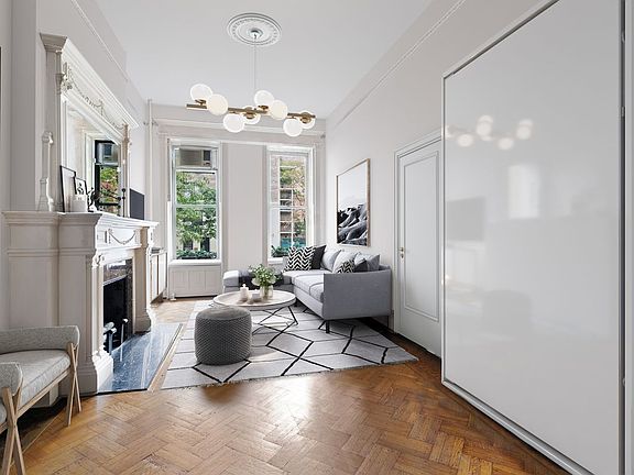 3rd image of 32 W 96th St APT 1A