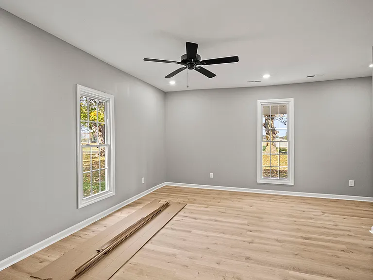 6081 Lakeview Rd — Photo 10