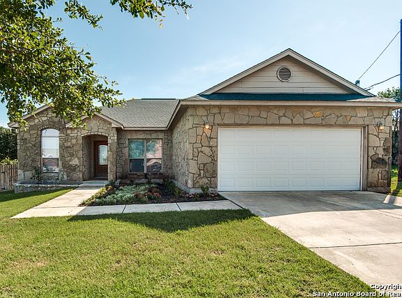 2nd image of 106 Crestway