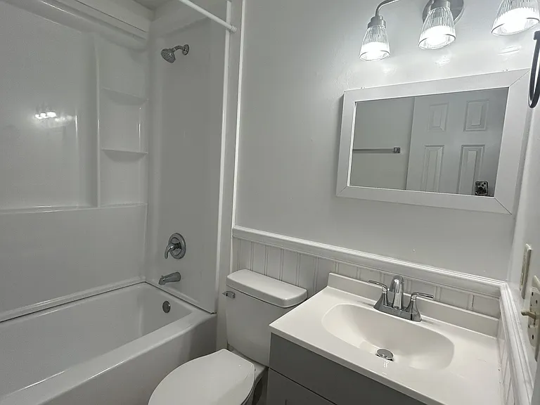 7 Anderson Ave #D — Photo 12