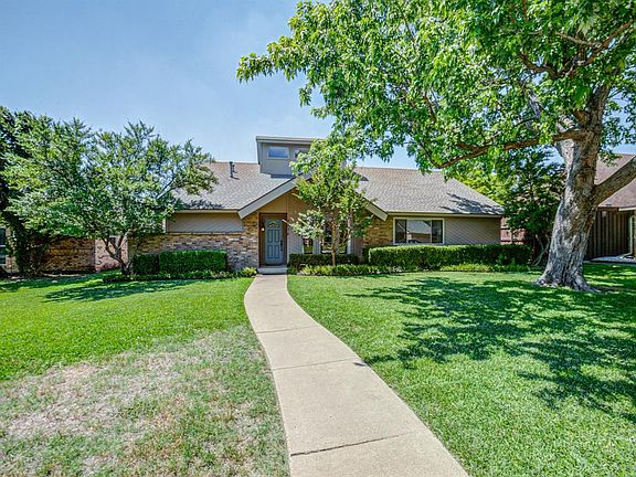 3rd image of 1510 Summertree Ct