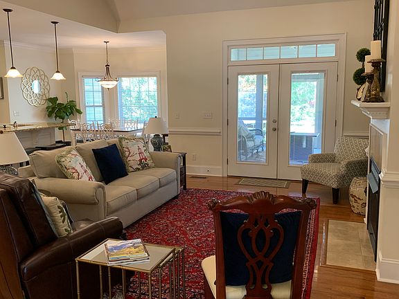 2nd image of 505 California Dr