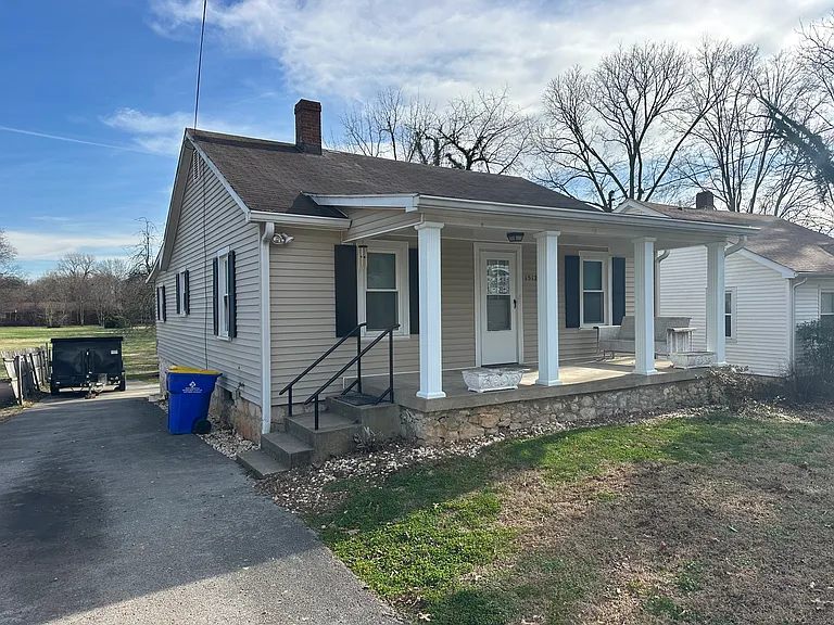 1512 Smallhouse Rd — Photo 9