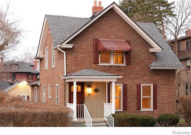 1st image of 1418 Parker St