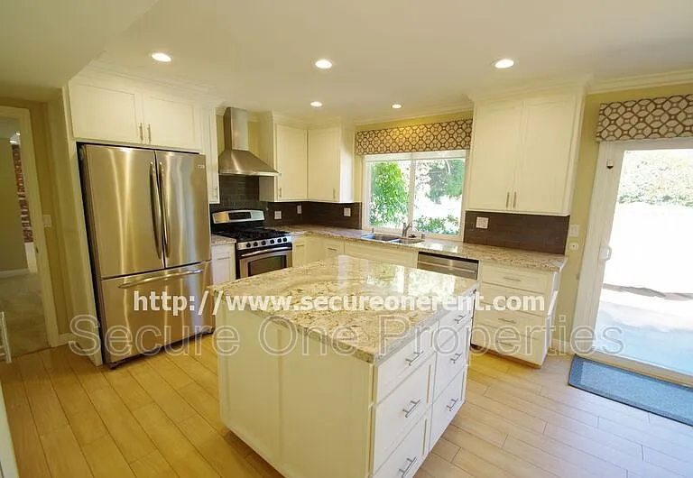 5827 Fairhaven Ave — Photo 11