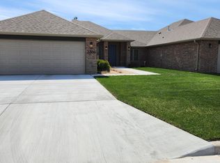 2360 E Swallow St, Springfield, MO 65804