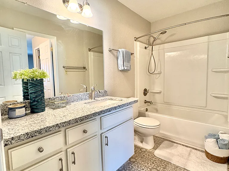 2604 Sunny Slope Dr #2 — Photo 6