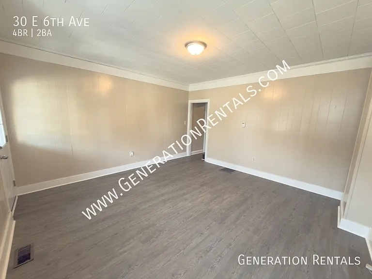 30 E 6th Ave — Photo 3