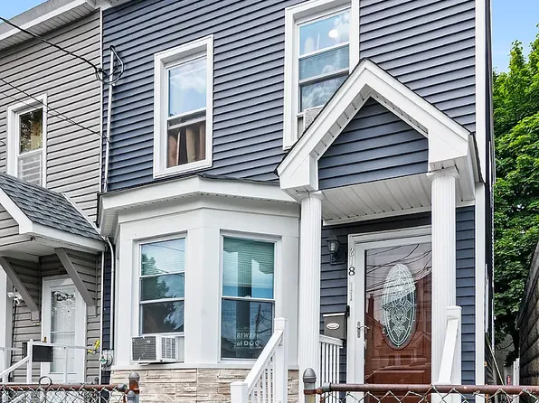 21811 103rd Ave, Queens Village, NY 11429