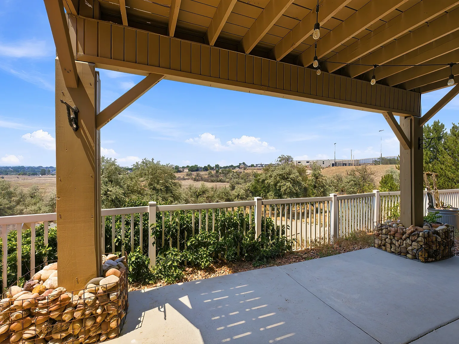 *722 West Webb Road - 1 — Photo 4