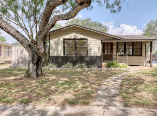 942 Delaine Dr, Corpus Christi, TX 78411