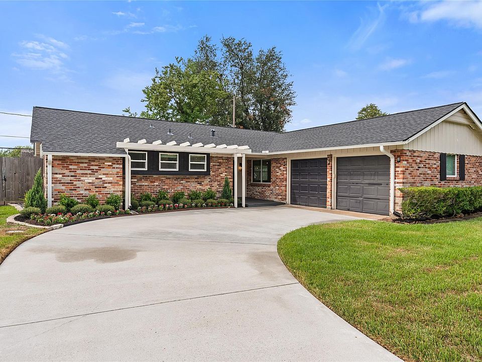 1st image of 2302 Willowby Dr