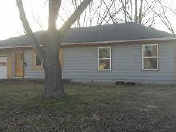2nd image of 725 Jonette Ave