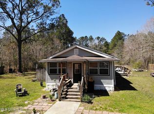 16197 Magnolia St, Kiln, MS 39556