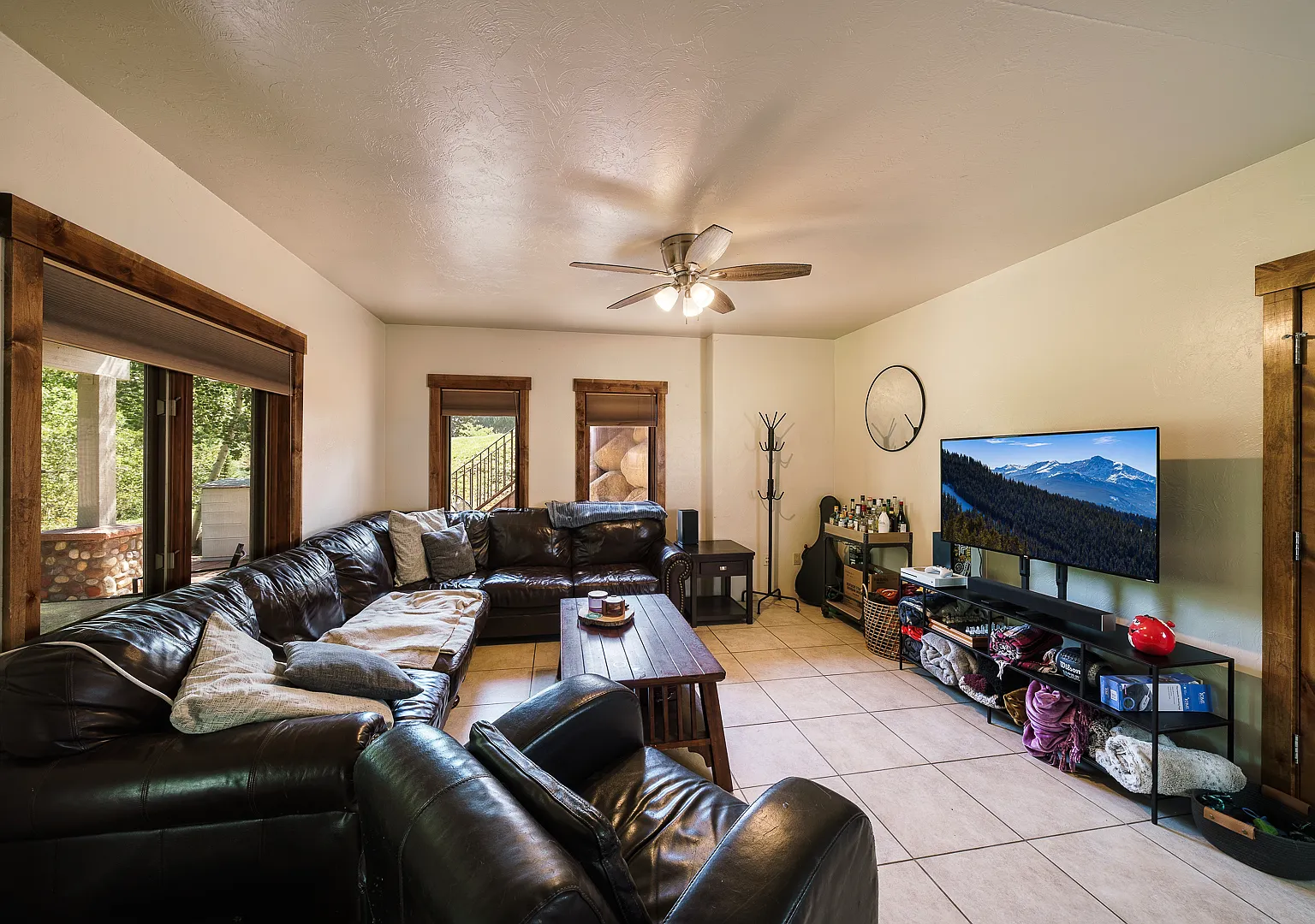 Riverfront 3BR / 2BA Apartment | Private Patio + Firepit |Walk to Riverwalk — Photo 2