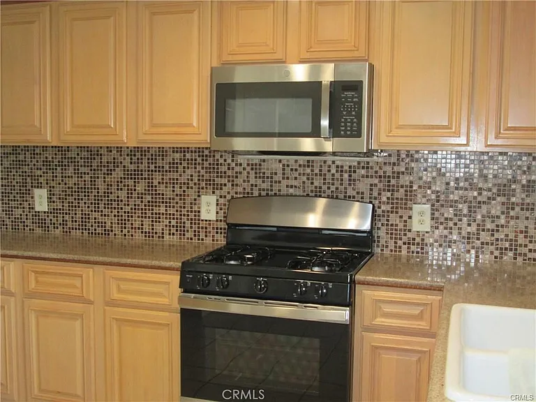 43347 Heitz Ct #A — Photo 4