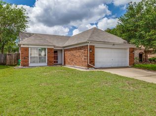 3808 River Birch Rd, Fort Worth, TX 76137