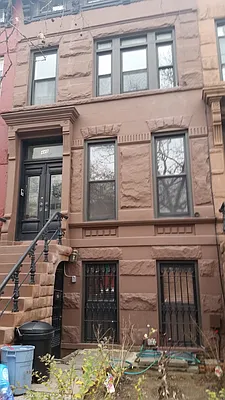 Rented by BR Edwards Associates Inc | media 10