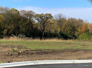 2265 Maple Leaf Ln NE, Owatonna, MN 55060