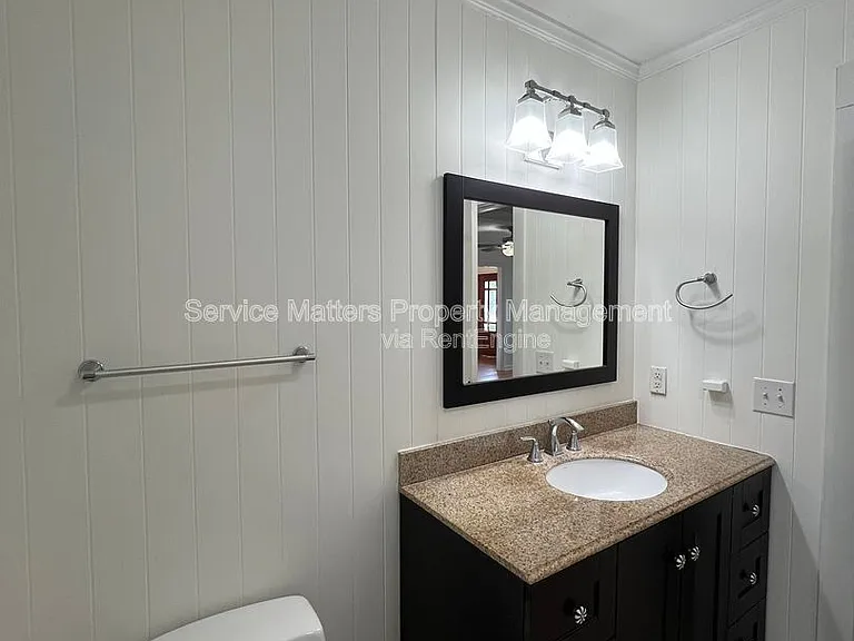 3543 Bayou Blvd — Photo 37