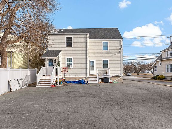 3rd image of 788 Reef Rd