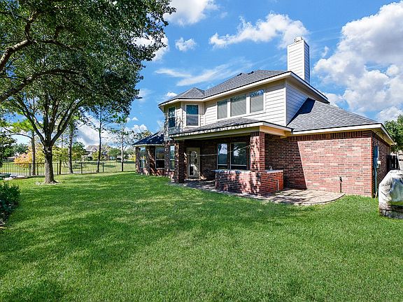2nd image of 11910 Shore Pointe Dr