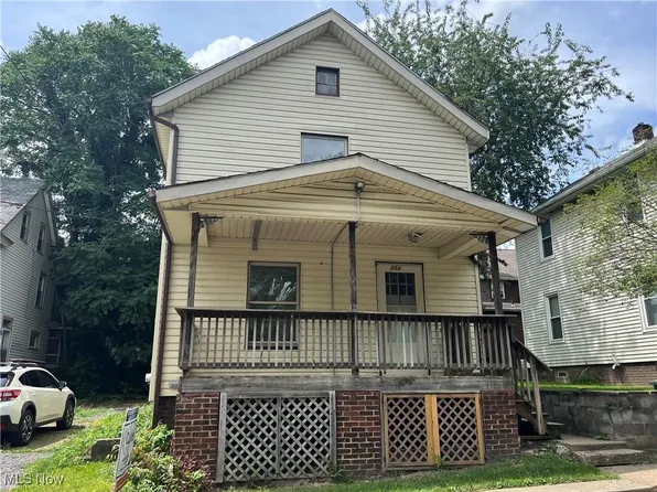 253 Lawn Ave SW, Canton, OH 44706