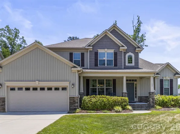 108 Willowbrook Dr, Mooresville, NC 28115