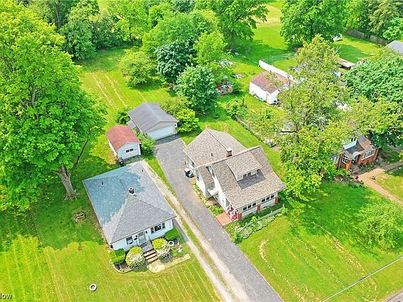 3rd image of 229 Meadowbrook Ave