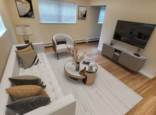210 Hillside Ave APT 15, Needham, MA 02494