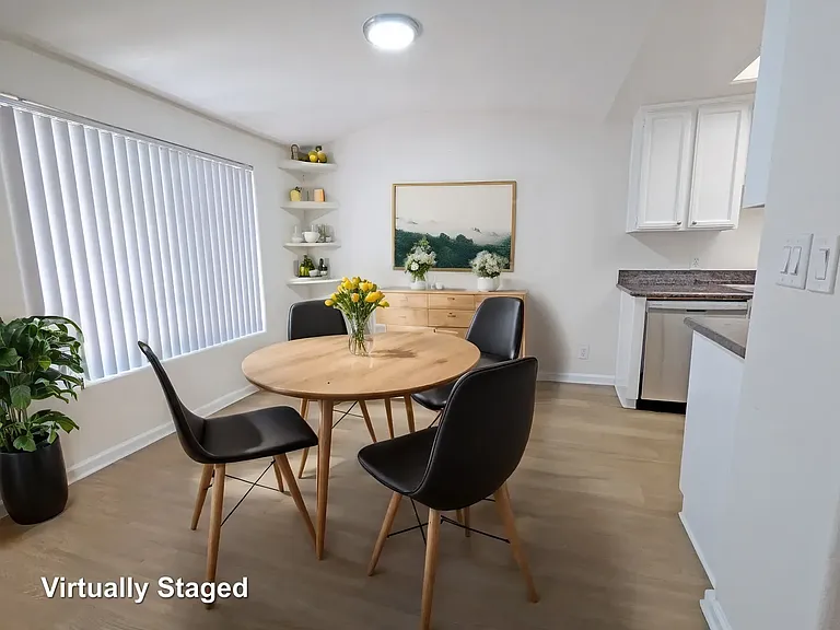 912 N Croft Ave #103 — Photo 4